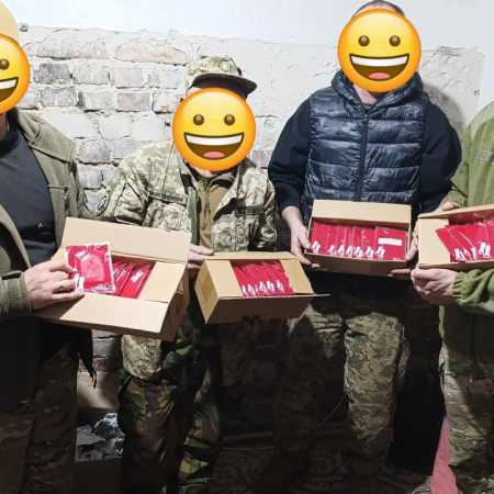 Thanks-to-our-friends-from-USA-we-are-keeping-our-soldiers-feet-warm2